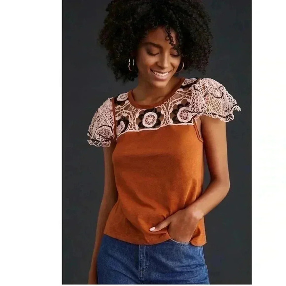 [XS]Anthropologie Flutter-Sleeve Top with Crochet  Lace Detailing - Picture 2 of 9